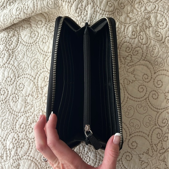 Marc Jacobs Colorblock Wallet - Picture 6 of 9